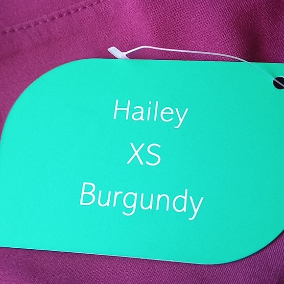 P**NWT Mint brand ladies scrubs top, sz XS, S - Picture 3 of 8